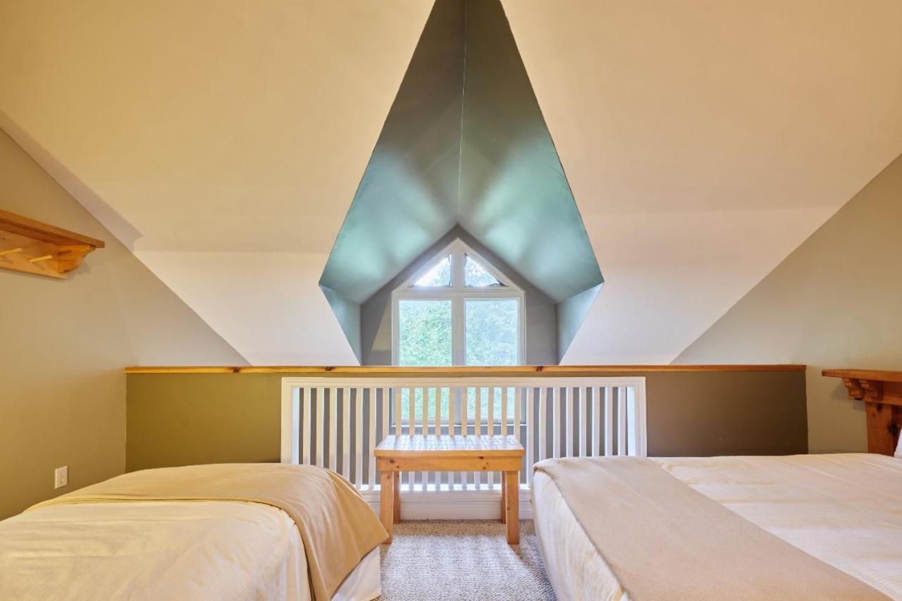 Marblewood Village Resort Steady Brook Eksteriør billede